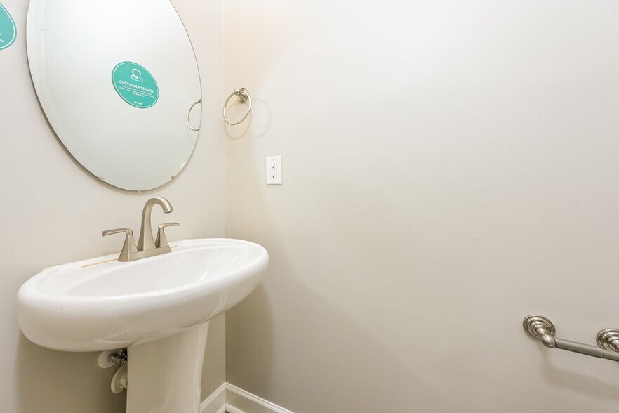Building Photo - 8809 Cressent Glen Ct