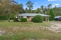 Building Photo - 1457 Columbia Hwy N