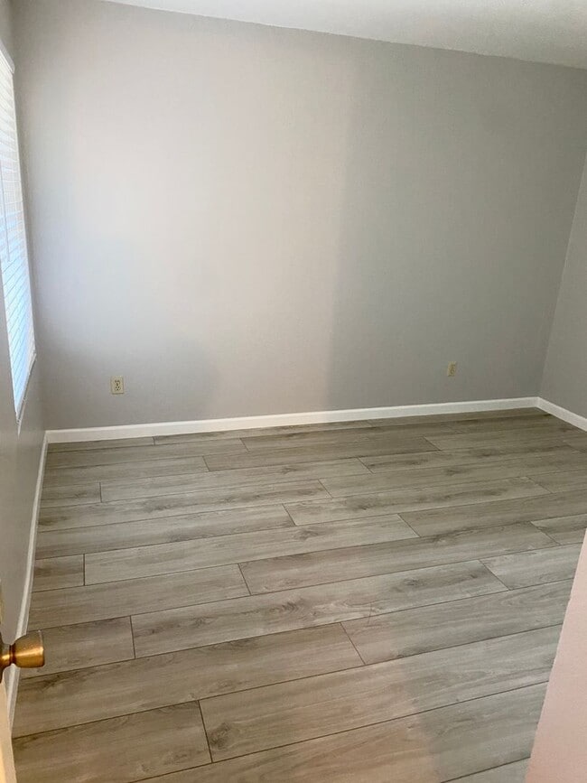 Building Photo - Spacious Two Bedroom Two Bath Condo in Tempe