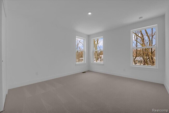 Building Photo - 10790 Barrett