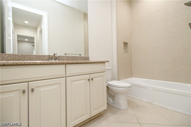 Building Photo - 9122 Isla Bella Cir