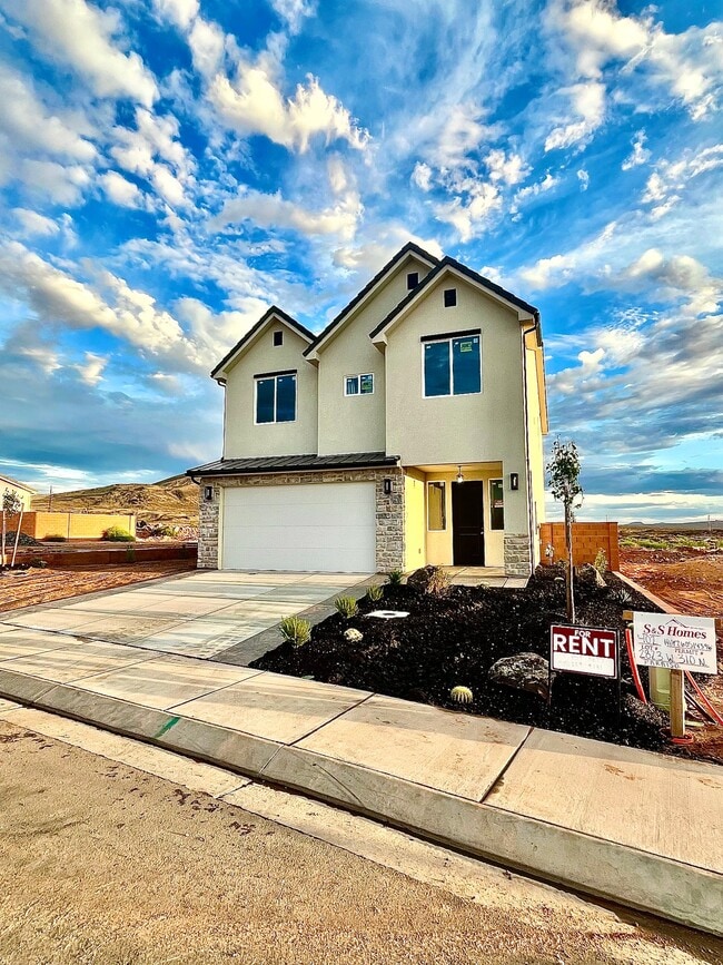 Building Photo - 2823 W 310 N