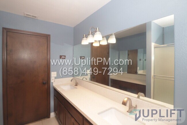 Building Photo - 15436 Las Manzanitas Rd