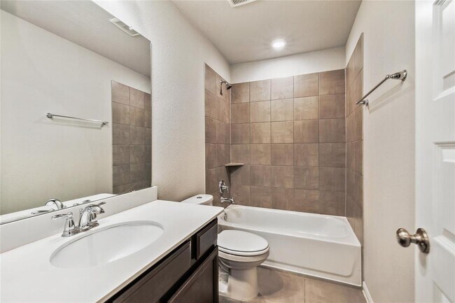 Building Photo - 17533 Rosette Grass Dr