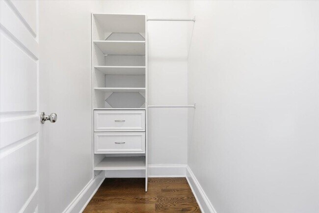 Building Photo - 202 Bowers St