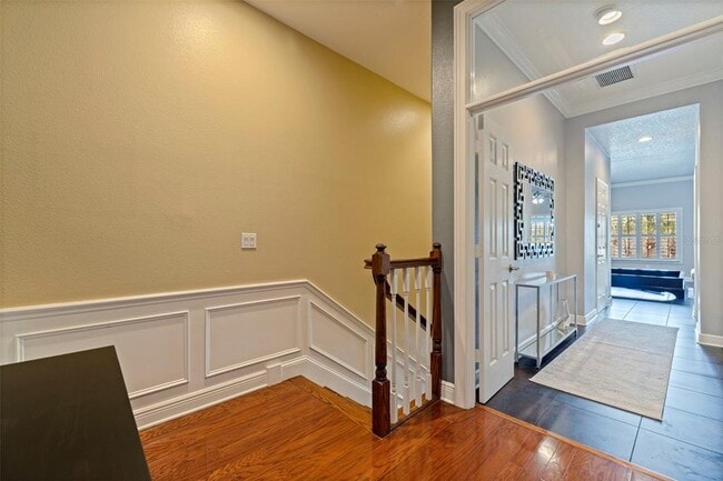 Building Photo - 618 Saxony Blvd