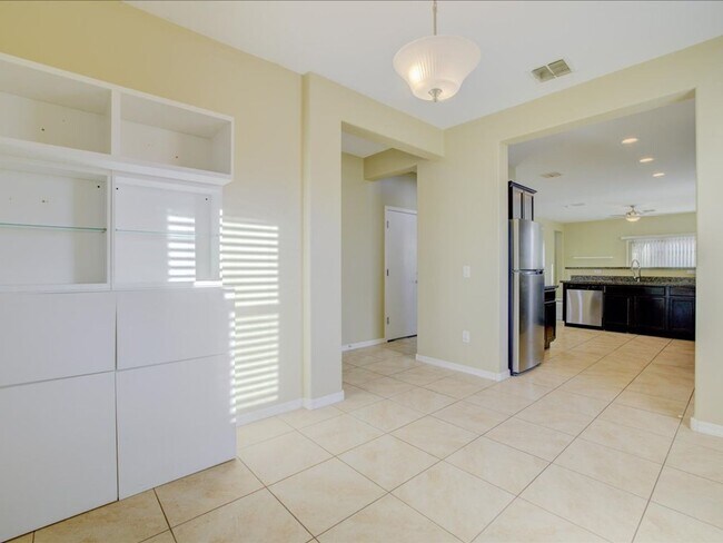 Building Photo - 3-Bedroom, 2-Bathroom in Marana AZ!