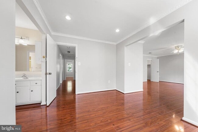 Building Photo - 222 Apple Blossom Ct