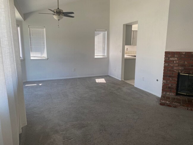 Building Photo - Single Family One-Story Home Available!!!