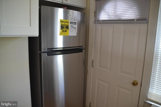 Building Photo - 243 Coverly Rd