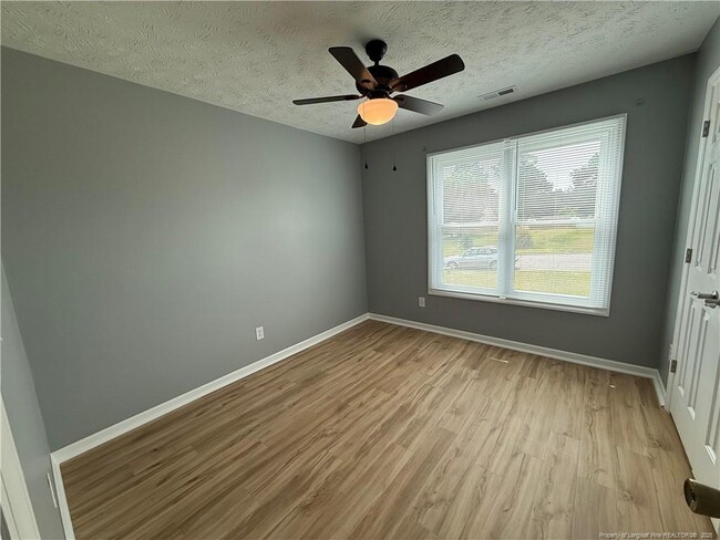 Building Photo - 109 Woodbine Dr