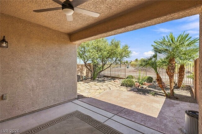 Building Photo - 8852 Regatta Bay Pl