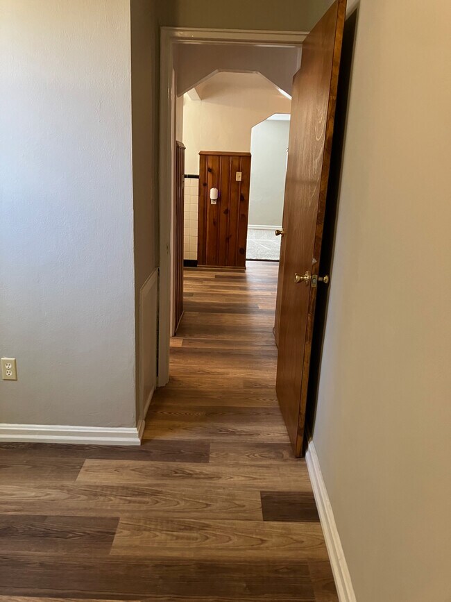 Building Photo - 4322 Schenck Ave