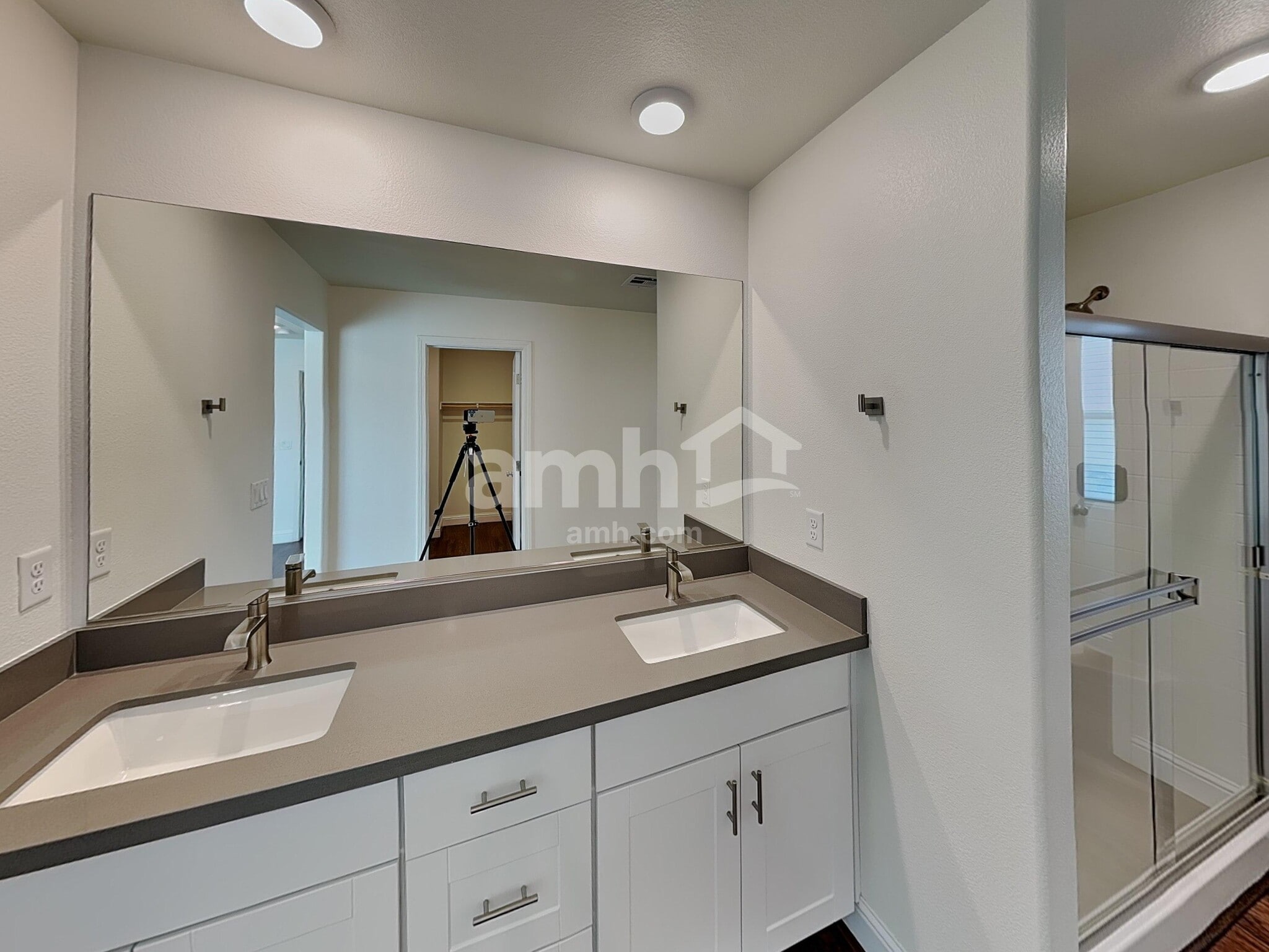 Building Photo - 707 Terrain Star Ave