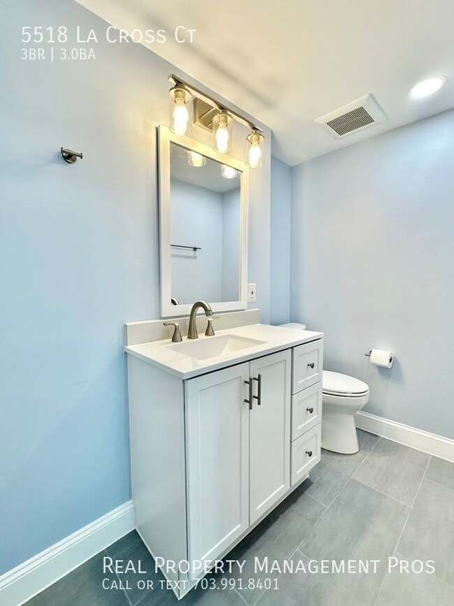 Building Photo - 5518 La Cross Ct