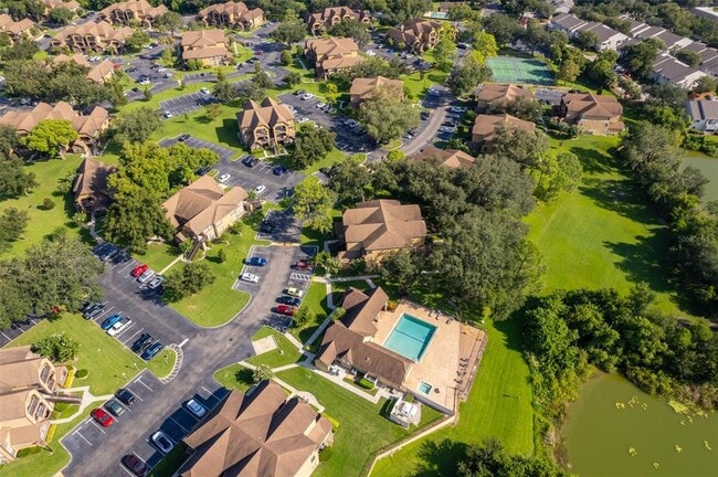 Building Photo - 360 Lakepointe Dr