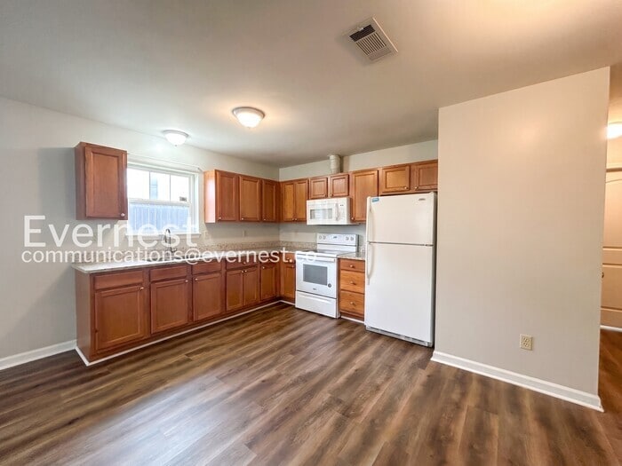 Building Photo - 3157 Lauren Evelyn Way