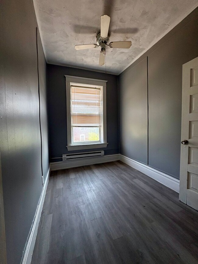 Building Photo - 3730 Maffitt Ave