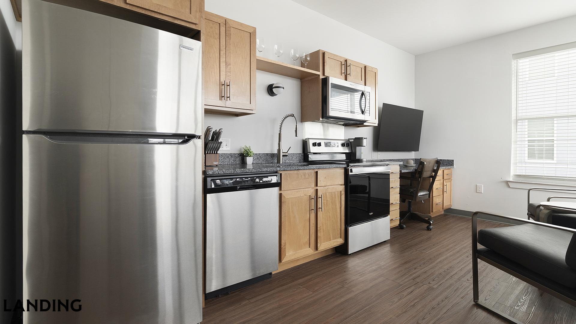 Building Photo - 302 13th St S