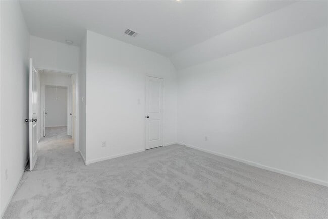 Building Photo - 3623 Forest River Dr