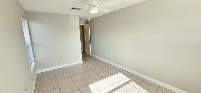 Building Photo - 1513 Braund St