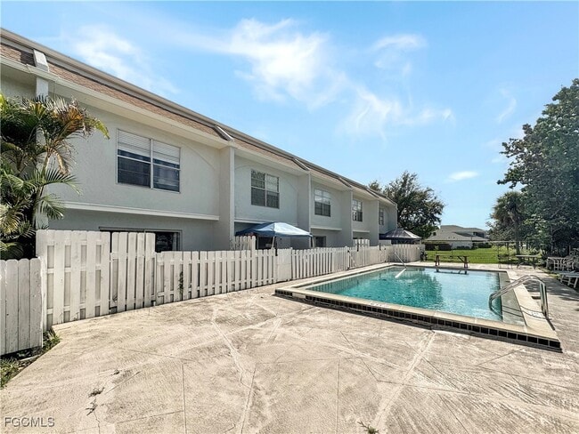 Building Photo - 1123 SW 48th Terrace