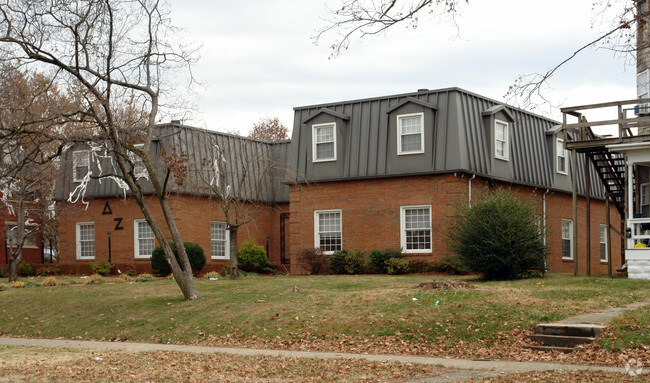 Building Photo - Delta Zeta