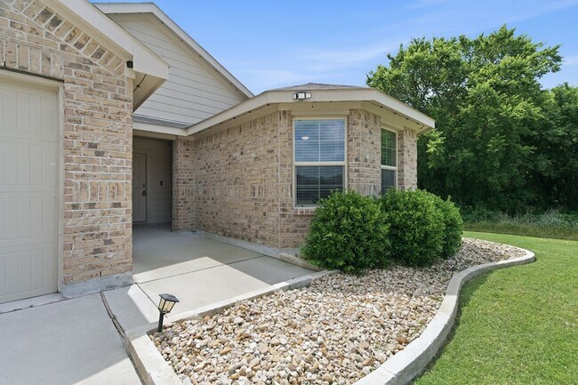 Building Photo - 16308 Caledonia Ct