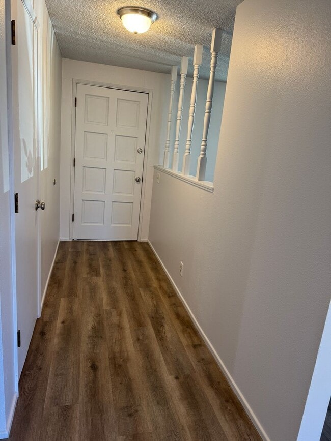 Building Photo - thaa01