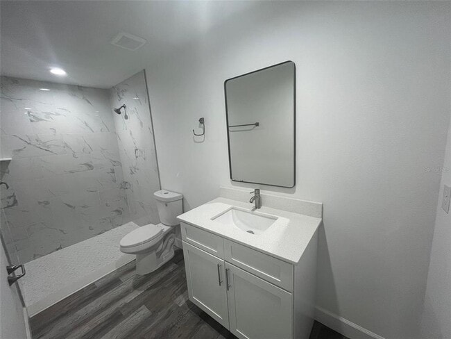 Building Photo - 10037 Amicola St