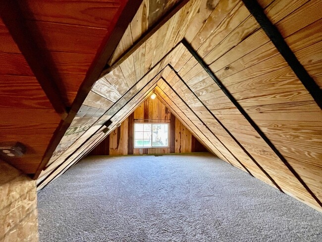 Building Photo - 28 N Princeton Ave