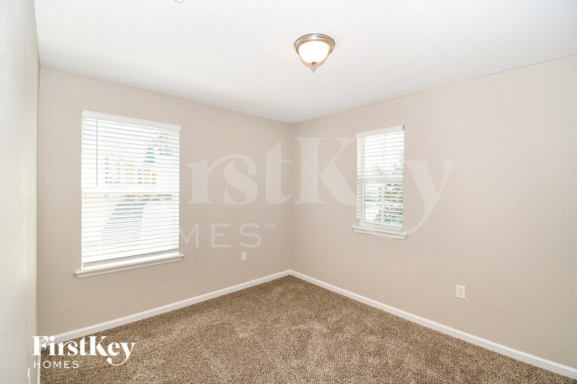 Building Photo - 342 Auburn Oaks Rd E