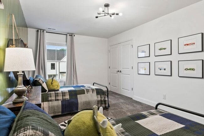 Building Photo - 3bd Marigold at Chapman Trace
