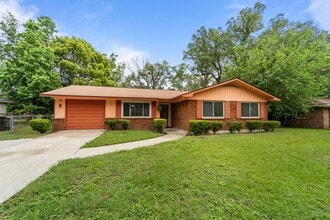 Building Photo - Charming 3-Bedroom Home on Savannah’s Southside with Covered Patio and Large Backyard