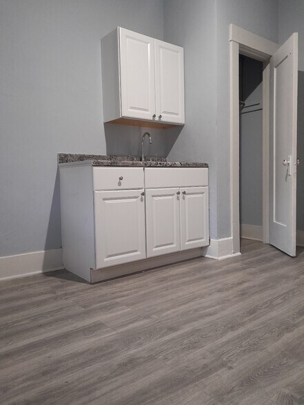 Building Photo - 1401 S Palos Verdes St