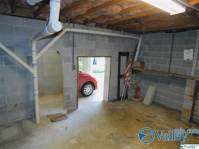 Building Photo - 176 Water Oak Dr