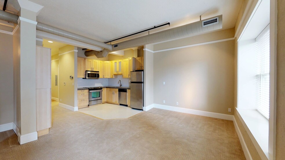 The Esquire Portland Or Apartment Finder