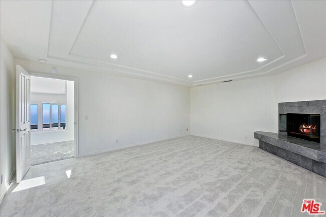 Building Photo - 18244 Coastline Dr