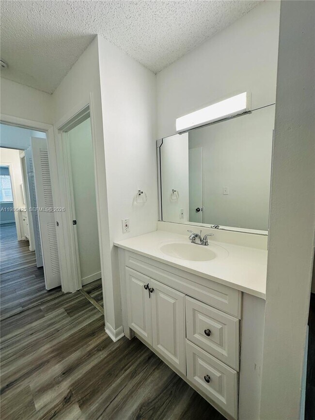 Building Photo - 8102 SW 21st Ct