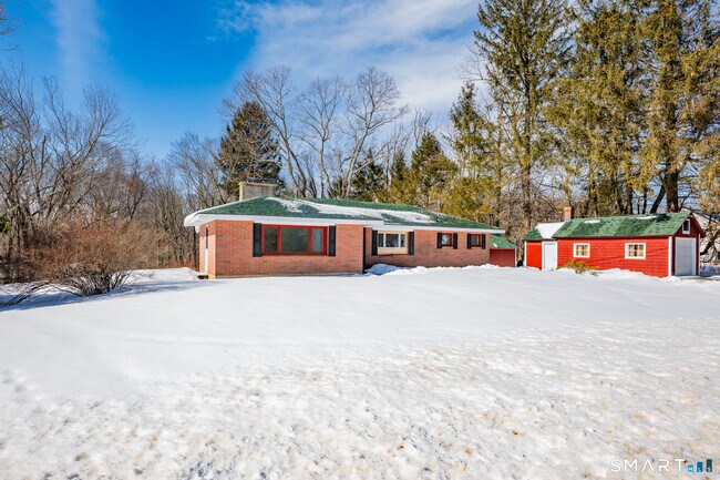 Building Photo - 220 Upper Grassy Hill Rd