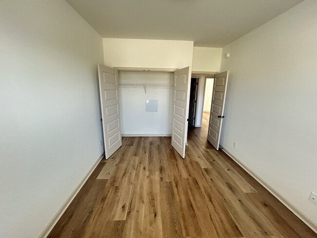 Building Photo - 9508 Dakota Dr