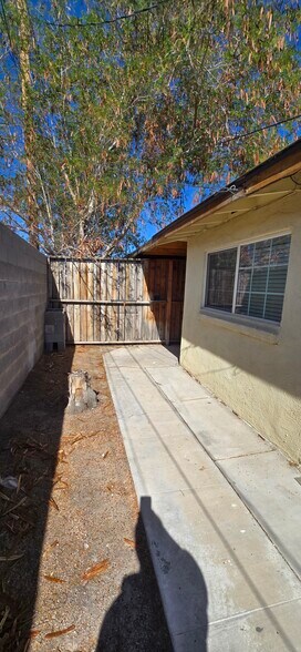 Building Photo - 444 San Pablo Dr