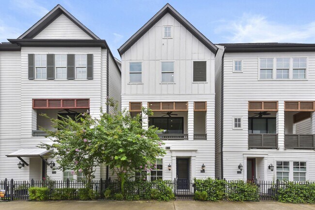 Primary Photo - Bikes, Bars & Bliss – Rent This City Retreat!