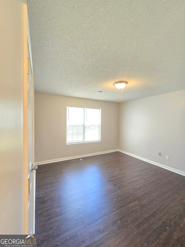 Building Photo - 1504 Cain Ct