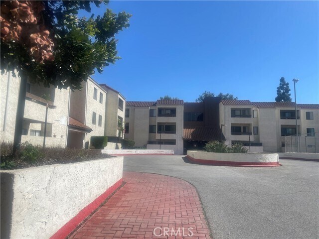 Primary Photo - 600 W 3rd St