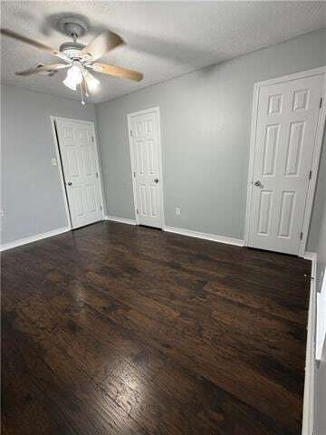 Building Photo - 905 Aspen Ct