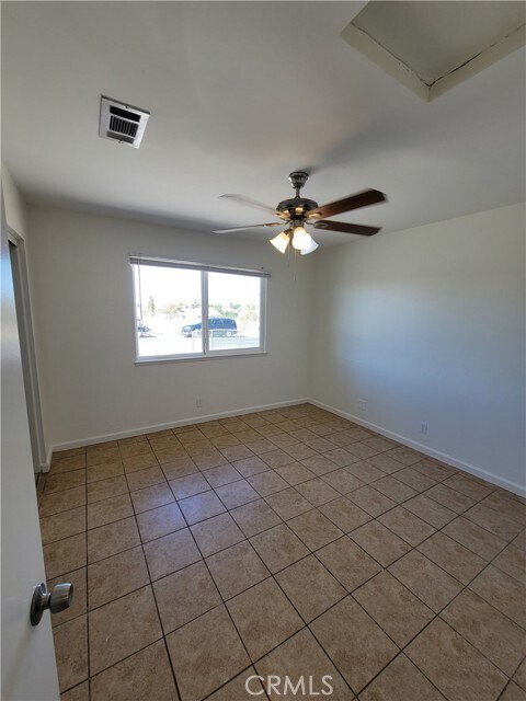 Building Photo - 16001 Green Hill Dr