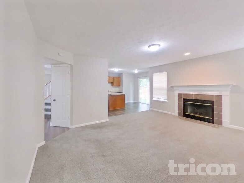 Building Photo - 1022 Pine Mountain Way