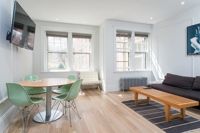 Building Photo - 455 Washington St