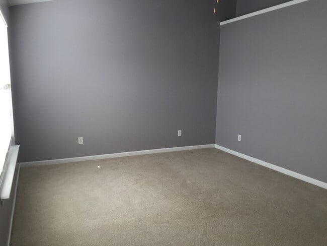 Building Photo - Townhome in Lismore Village Available!